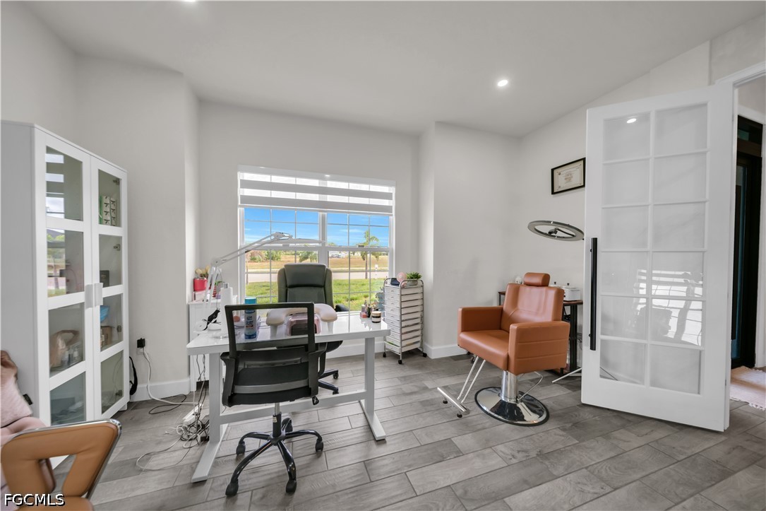 4 Bed SingleFamilyResidence for Sale in Cape Coral, photo 16