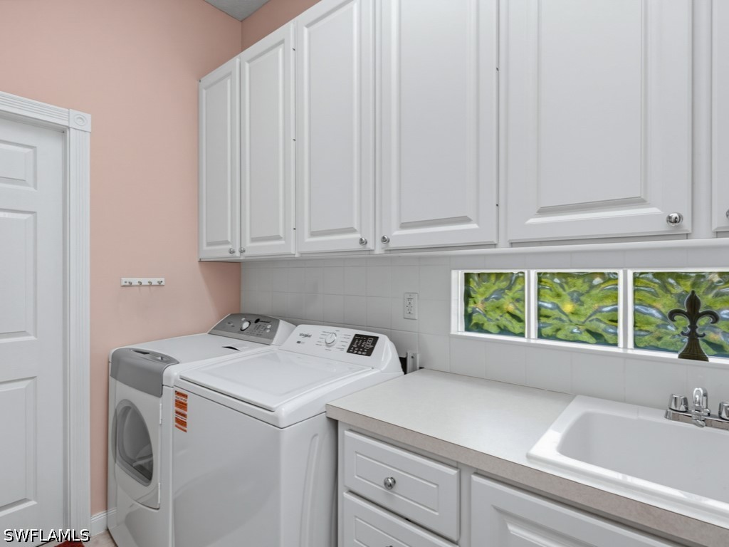 3 Bed Pool Home for Sale in Island Walk, photo 16