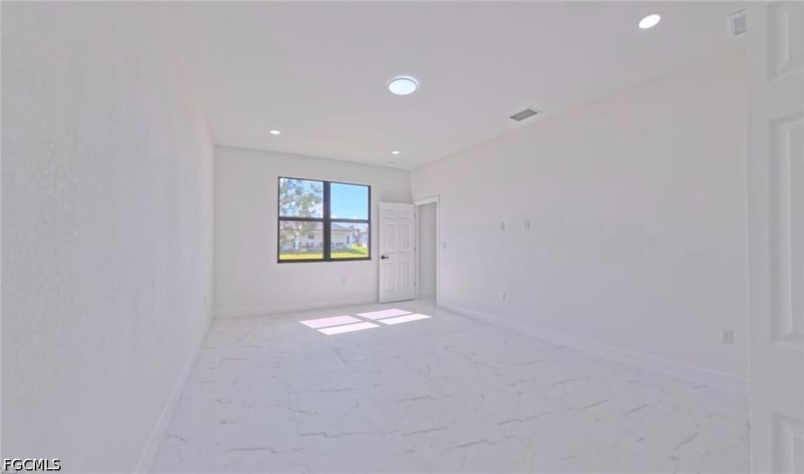 3 Bed SingleFamilyResidence for Sale in Lehigh Acres, photo 16