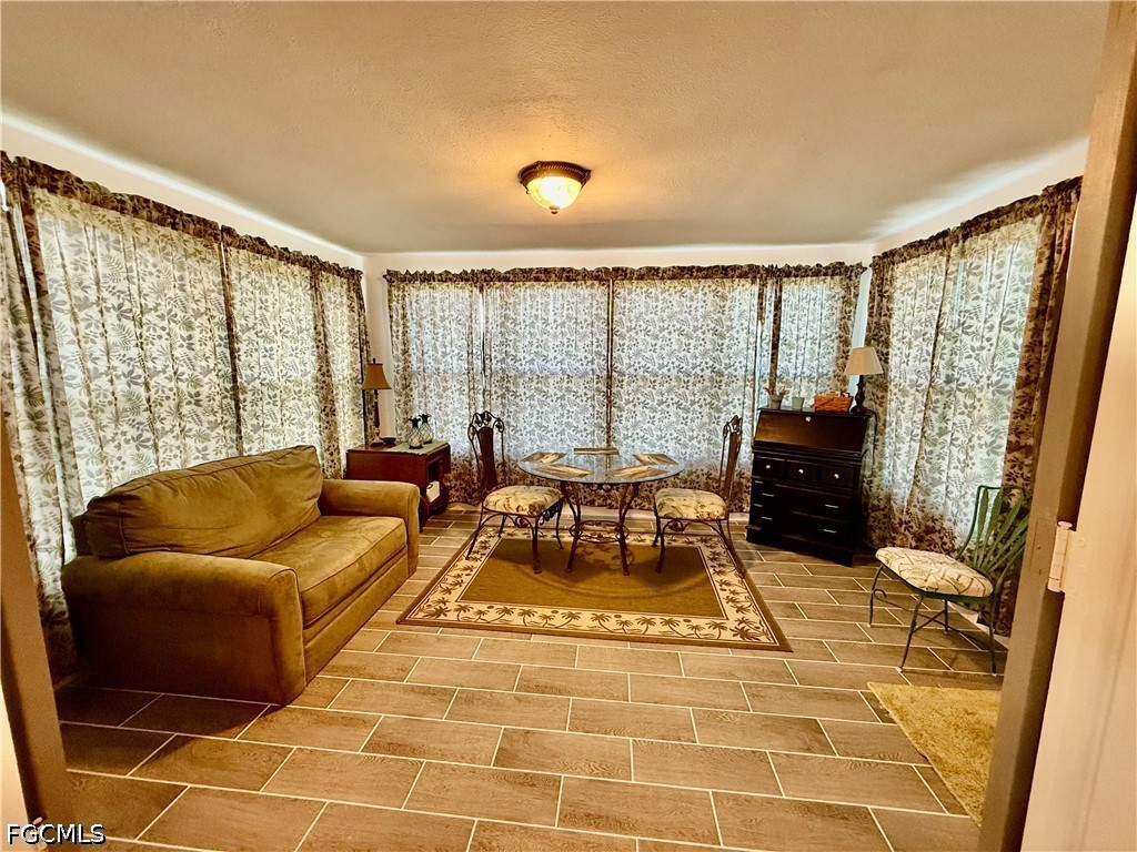 2 Bed SingleFamilyResidence for Sale in Lehigh Acres, photo 16