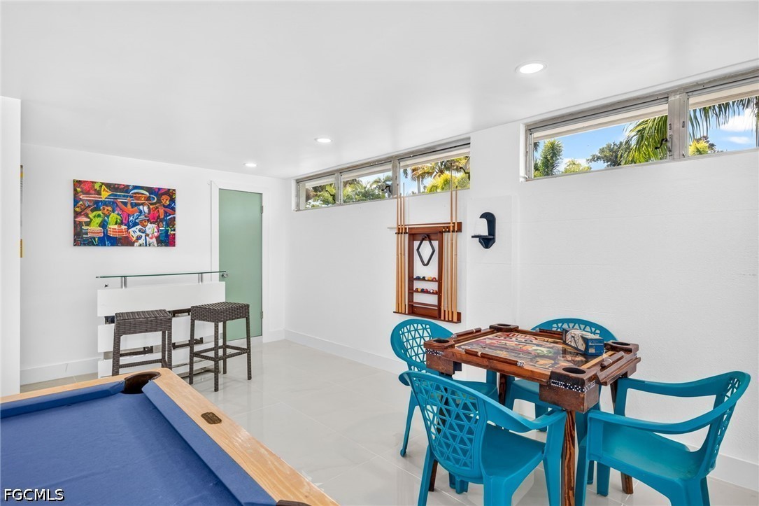 4 Bed Pool Home for Sale in Valencia Terrace, photo 16