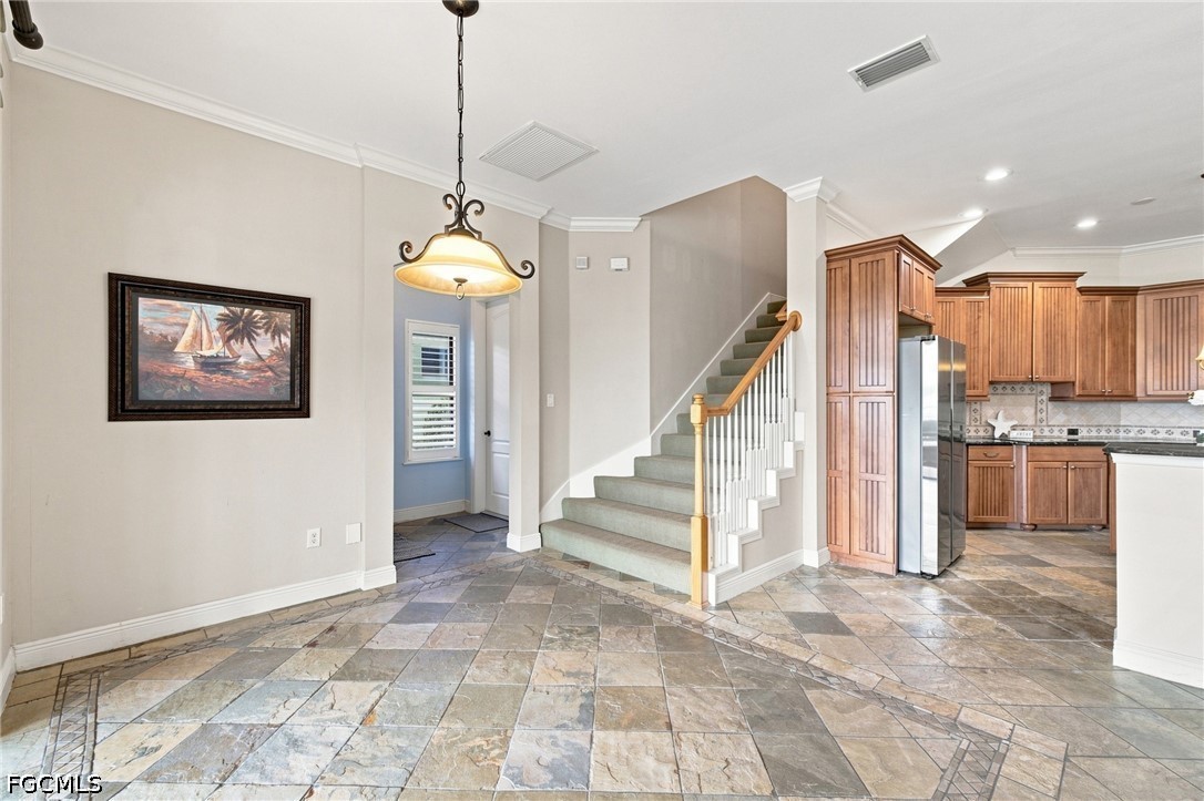 3 Bed Pool Home for Sale in Country Club, photo 16