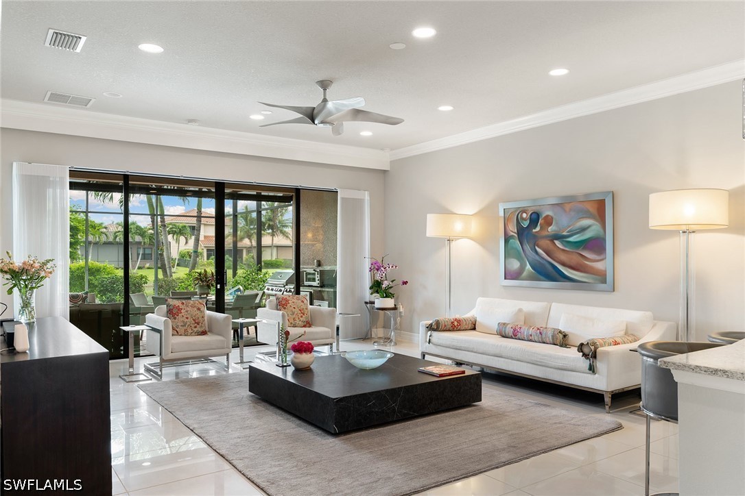 3 Bed Pool Home for Sale in Marbella Isles, photo 16