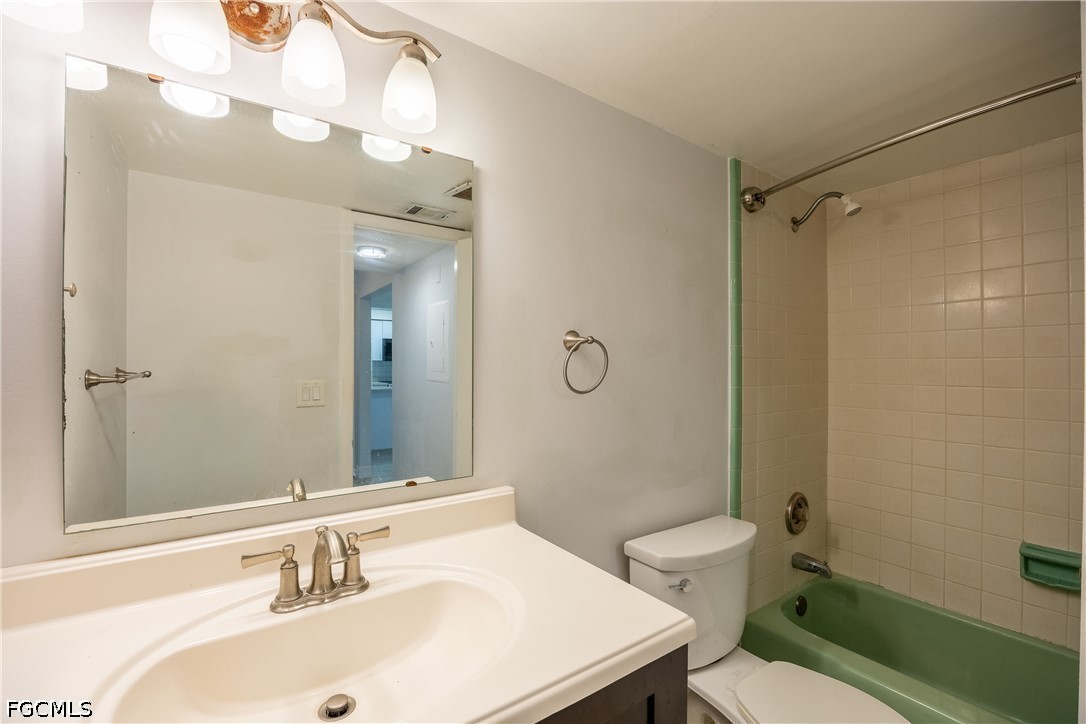 3 Bed Condominium for Sale in Regency Condo, photo 16