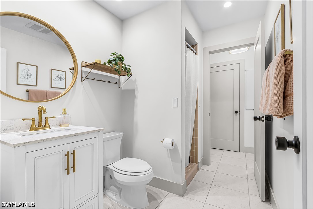 4 Bed Pool Home for Sale in Pinewoods, photo 16