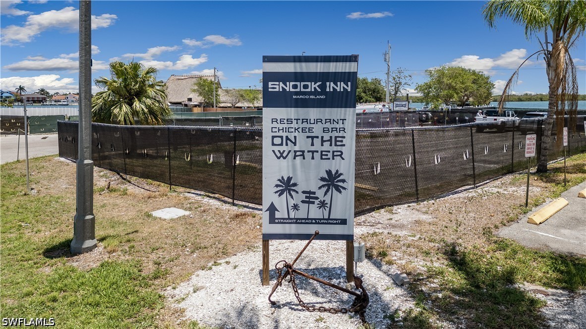 1 Bed Waterfront Home for Sale in Marco Island, photo 16