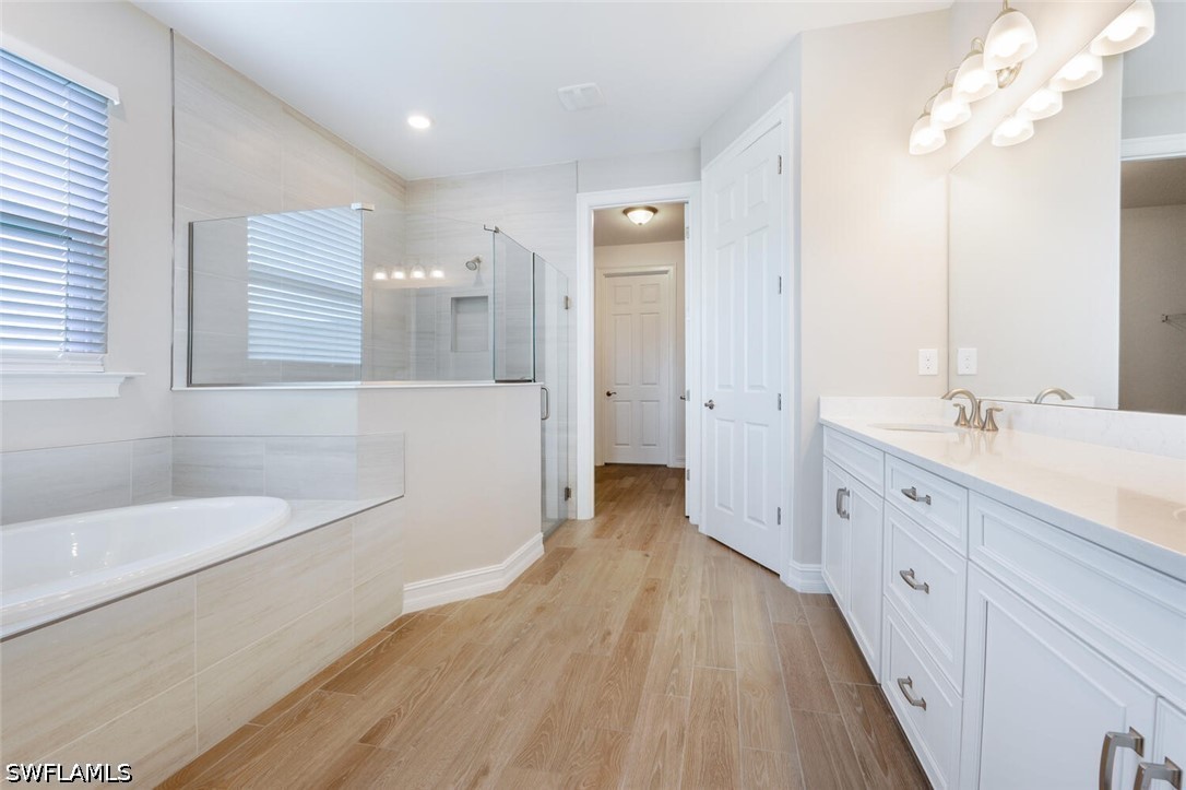 3 Bed SingleFamilyResidence for Sale in Bonita Springs, photo 16