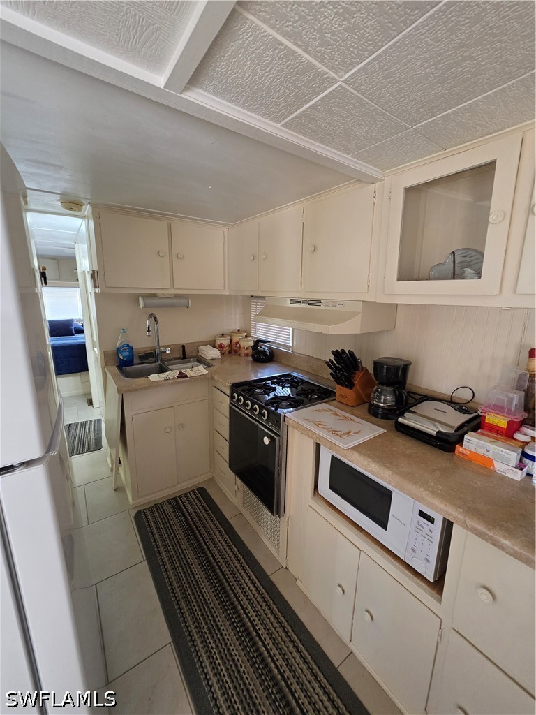 2 Bed ManufacturedHome for Sale in Naples, photo 16