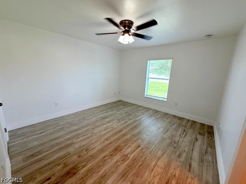 3 Bed SingleFamilyResidence for Sale in Cape Coral, photo 16