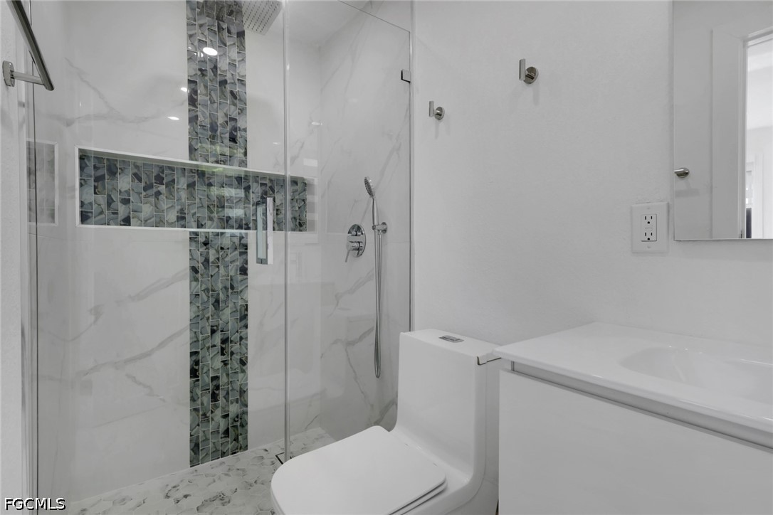 3 Bed Pool Home for Sale in Cape Coral, photo 16