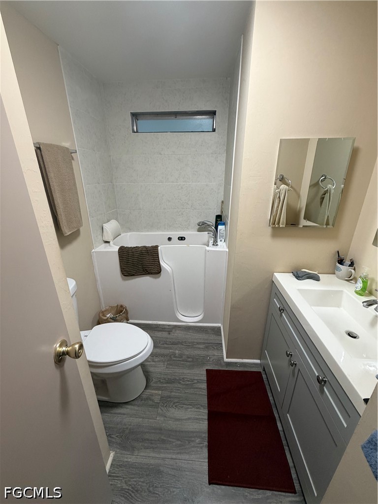 2 Bed ManufacturedHome for Sale in North Fort Myers, photo 16
