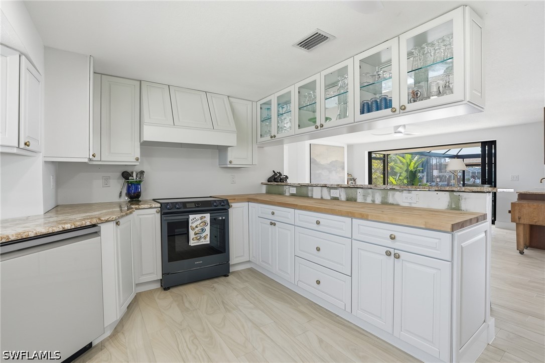 3 Bed Pool Home for Sale in Fairview Isles, photo 16