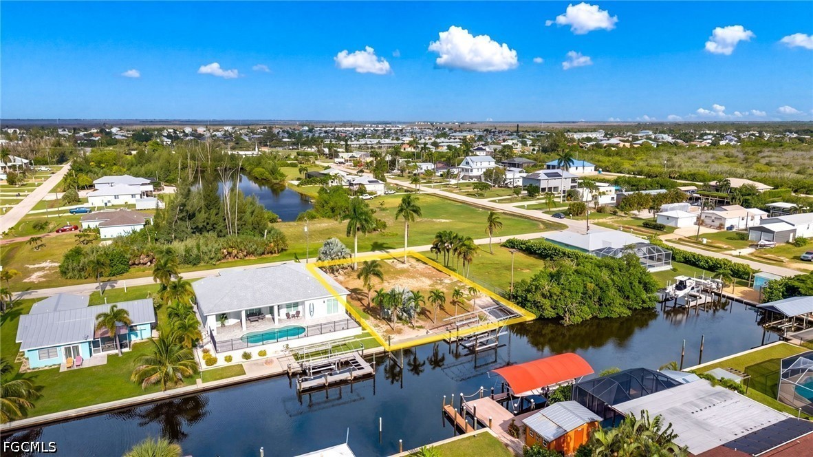Waterfront Home for Sale in Gulfhaven, photo 16