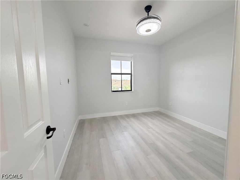 3 Bed SingleFamilyResidence for Sale in Naples, photo 16