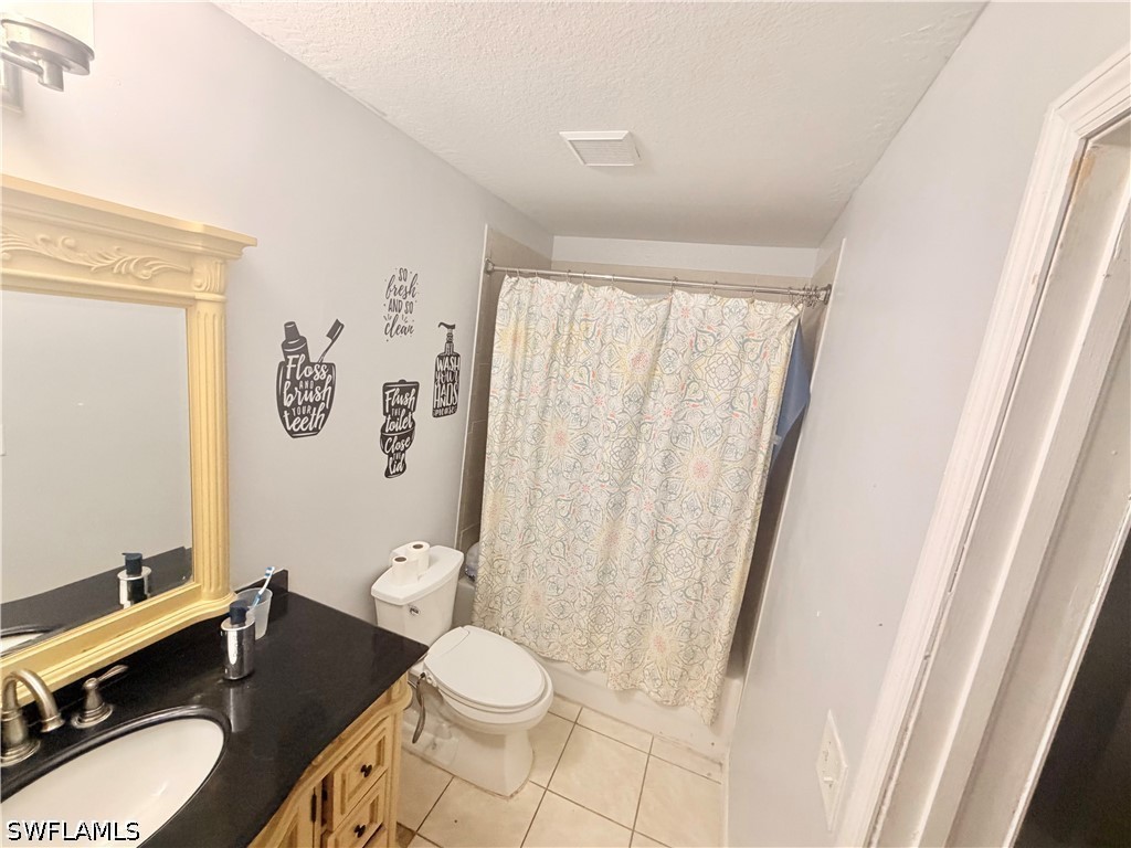3 Bed Pool Home for Sale in Lehigh Acres, photo 16