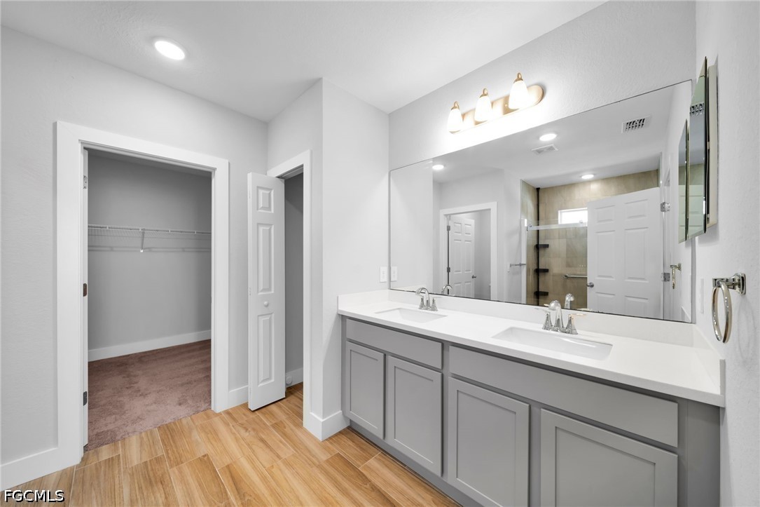 3 Bed SingleFamilyResidence for Sale in Cape Coral, photo 16