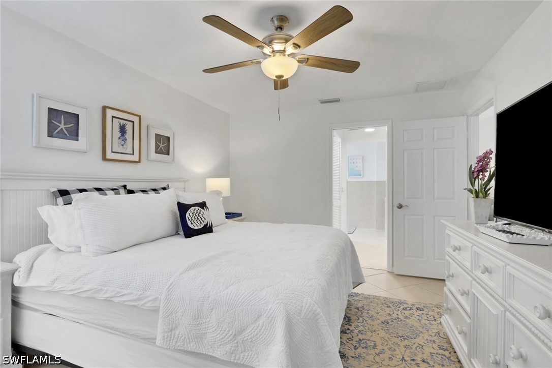 2 Bed SingleFamilyResidence for Sale in Naples, photo 16