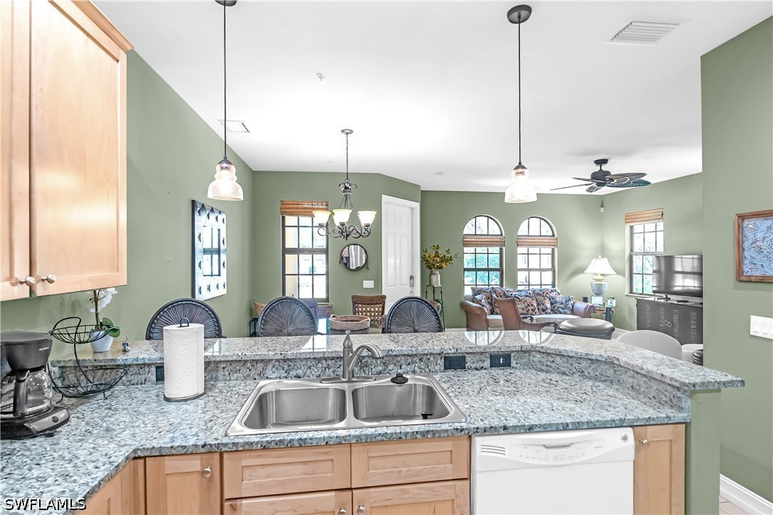 3 Bed Townhouse for Sale in Ole, photo 16