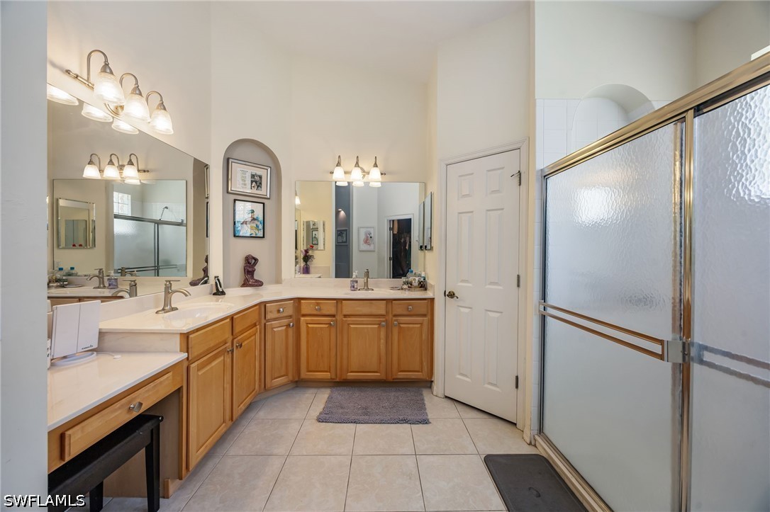 4 Bed SingleFamilyResidence for Sale in Naples, photo 16
