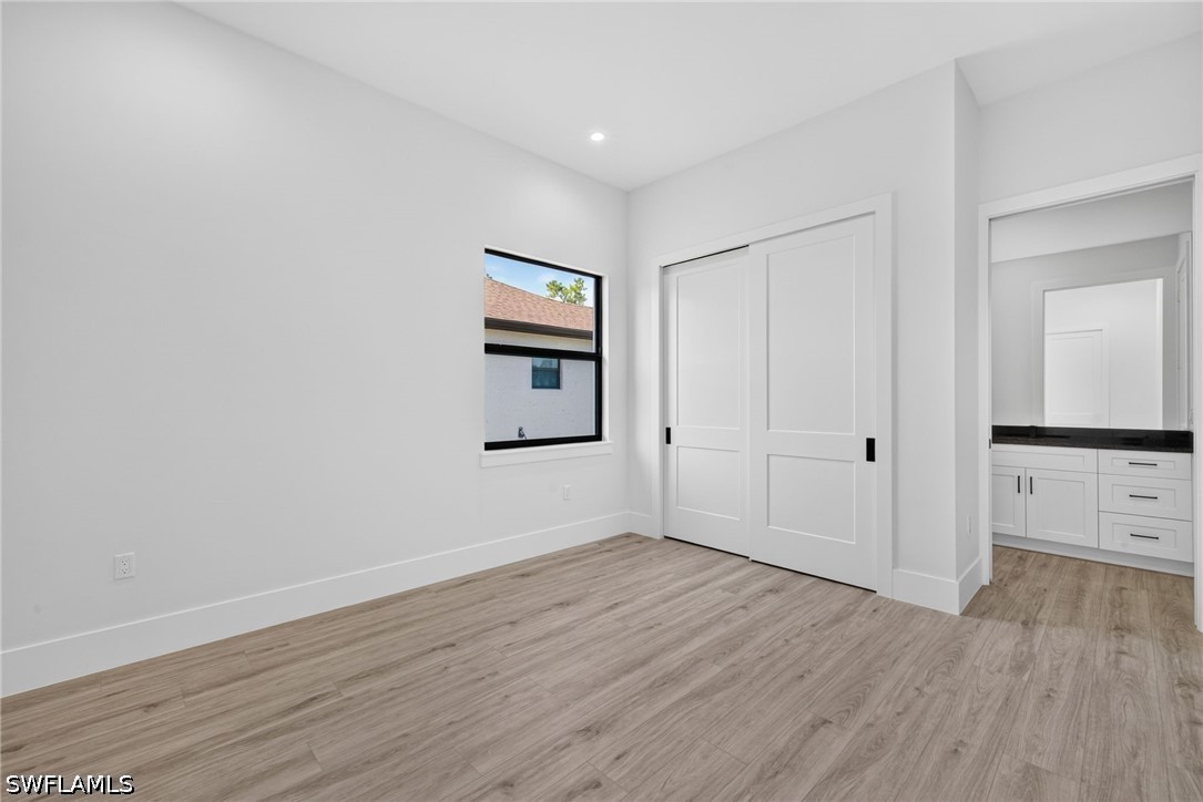 3 Bed SingleFamilyResidence for Sale in Naples, photo 16