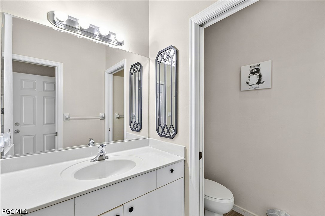 1 Bed Waterfront Home for Sale in Bonita Springs, photo 16