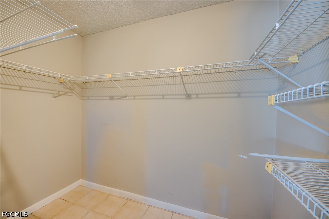 3 Bed SingleFamilyResidence for Sale in Cape Coral, photo 16