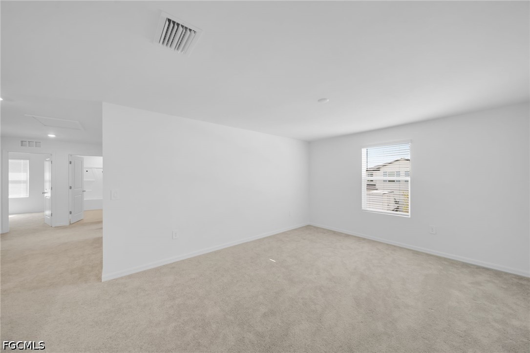 5 Bed SingleFamilyResidence for Sale in Crane Landing, photo 16