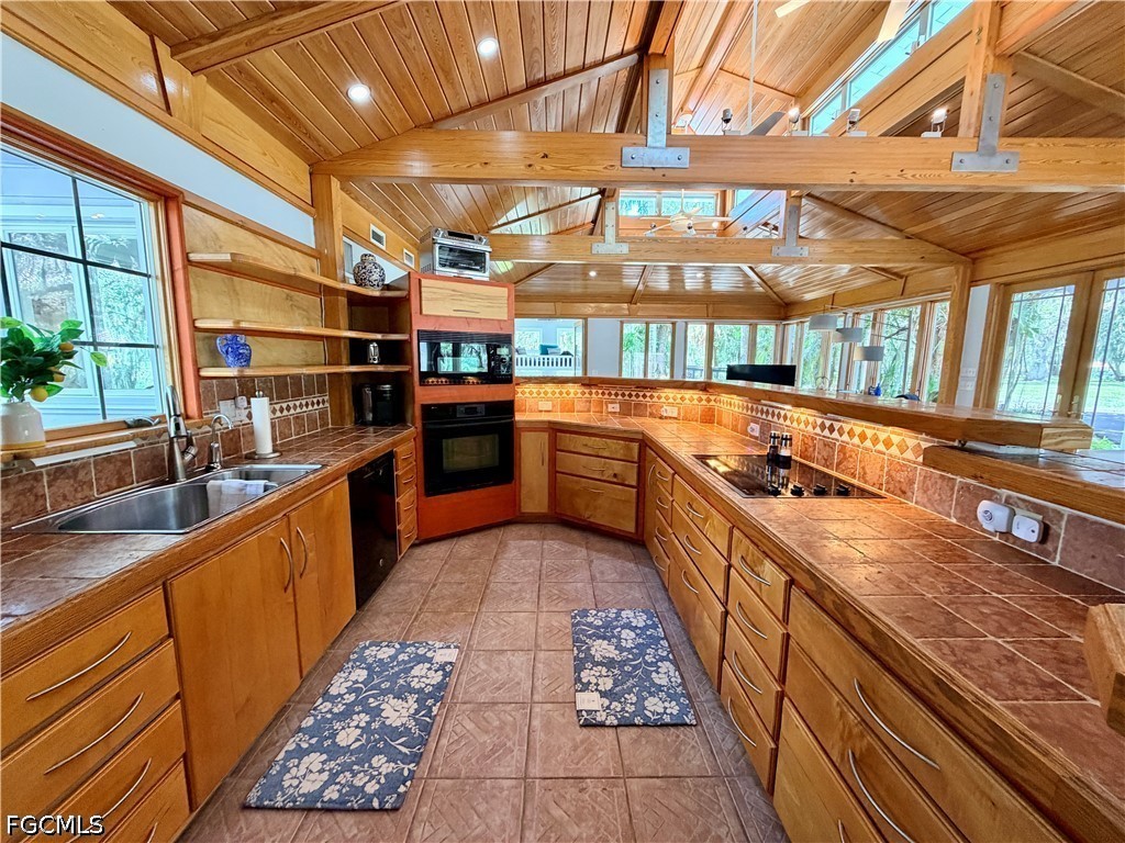 3 Bed Waterfront Home for Sale in Labelle, photo 16
