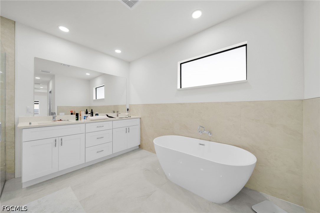 4 Bed Pool Home for Sale in Cape Coral, photo 16