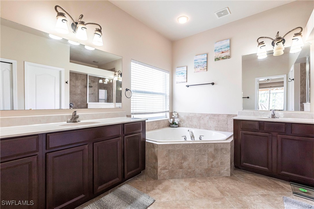 5 Bed Pool Home for Sale in Promenade West, photo 17