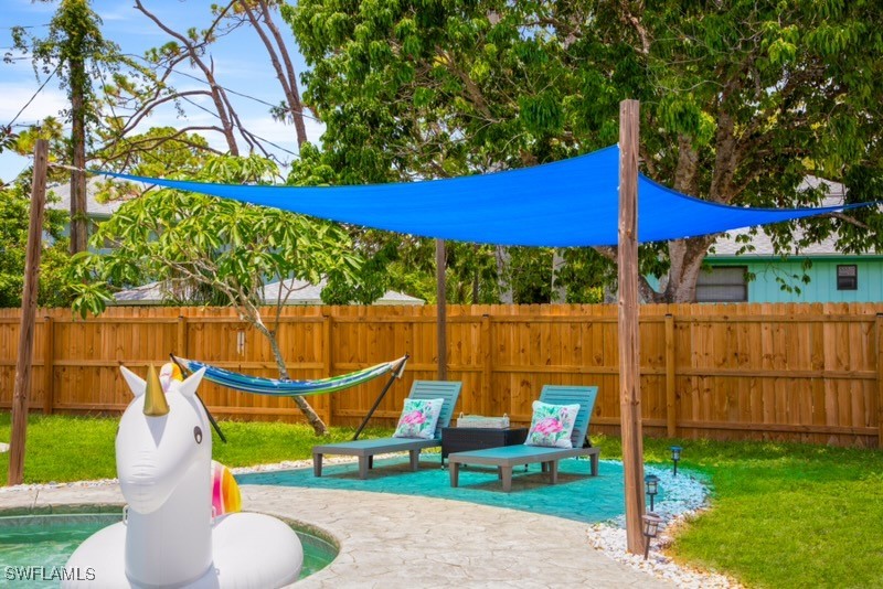 3 Bed Pool Home for Sale in Heitmans, photo 17