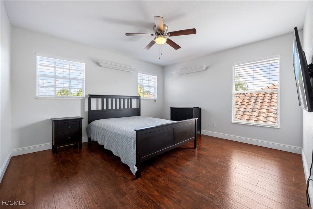 6 Bed Pool Home for Sale in Stoneybrook, photo 17