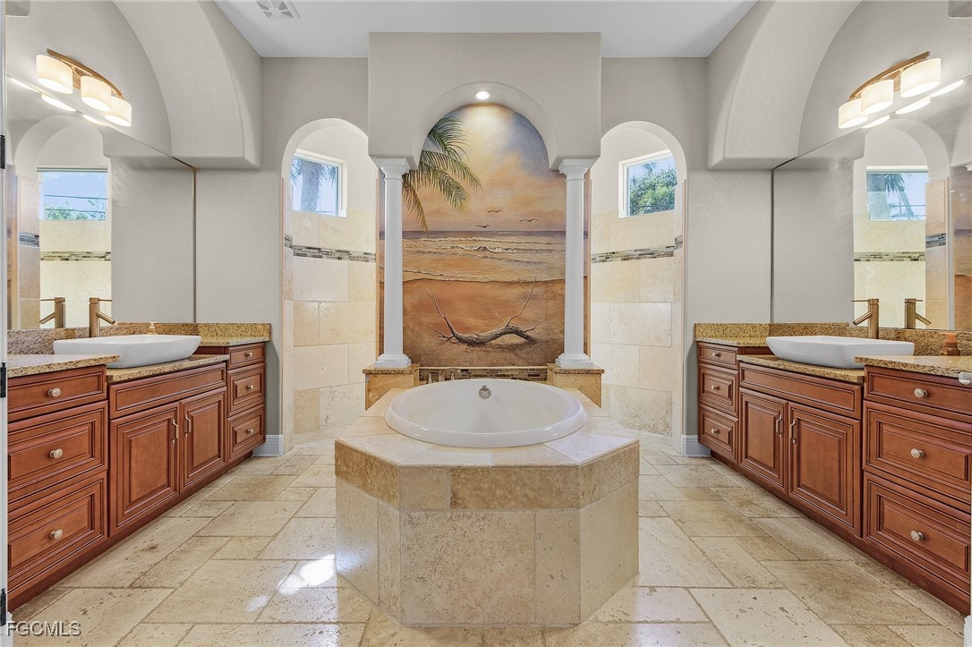 3 Bed Pool Home for Sale in Bokeelia, photo 17