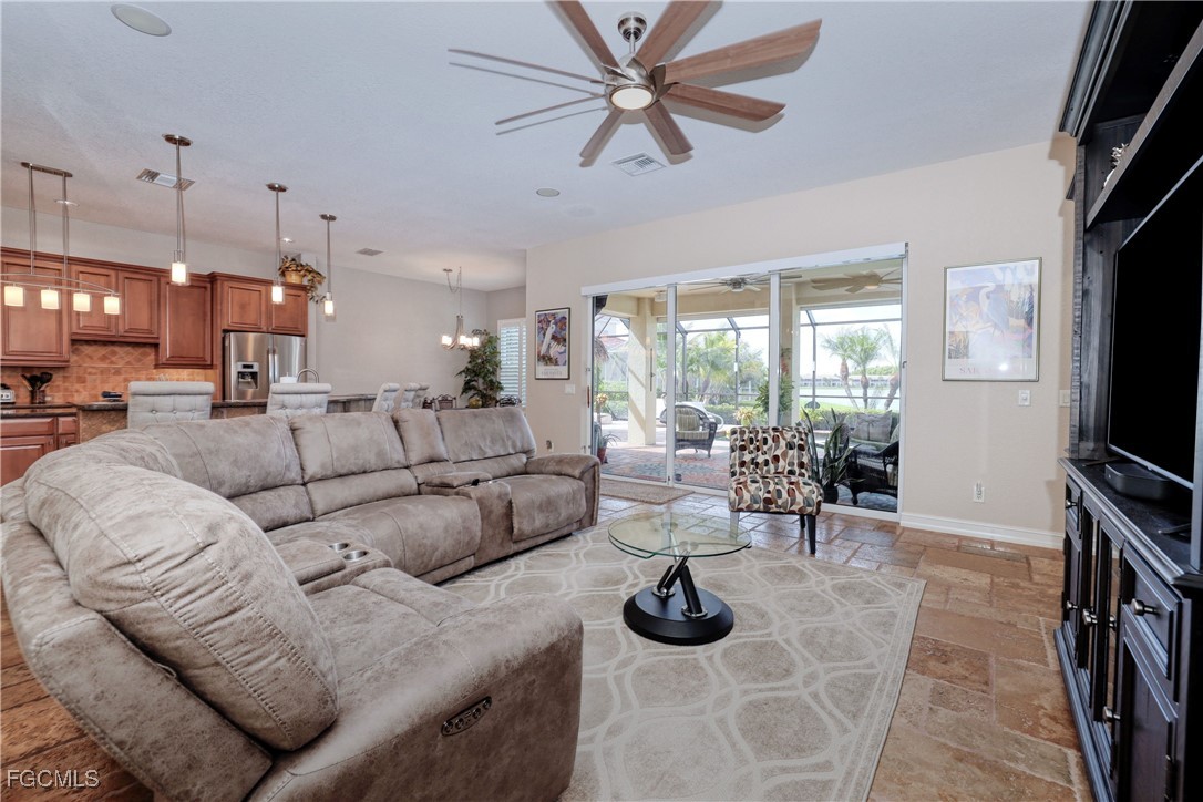 5 Bed Pool Home for Sale in Sandoval, photo 17
