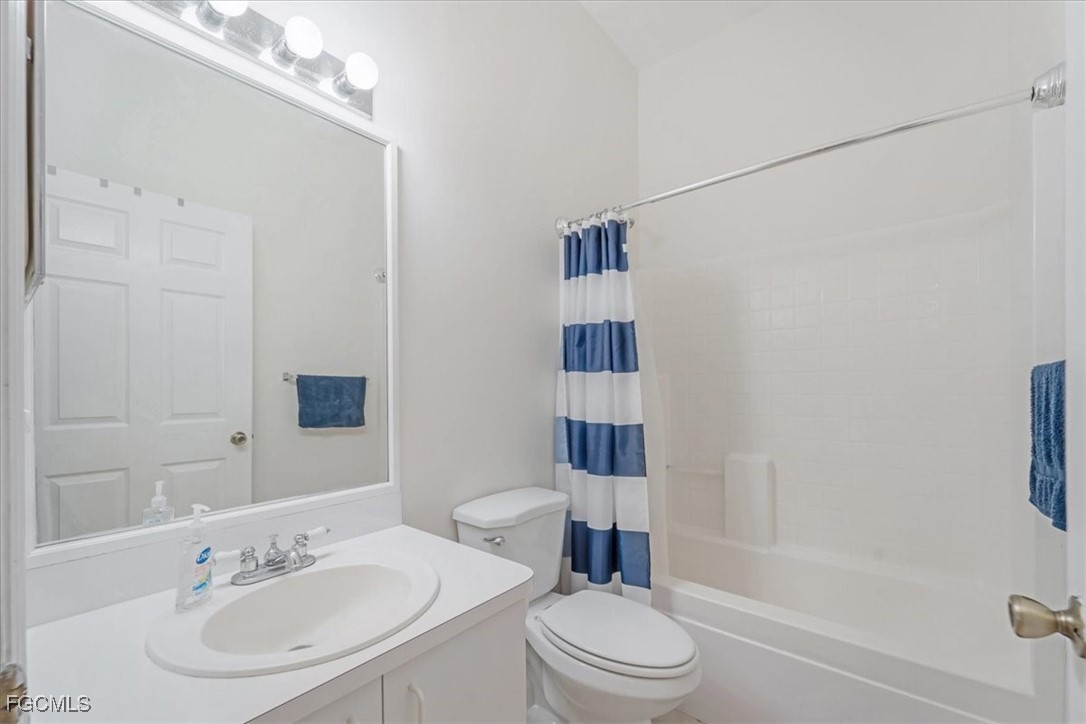 3 Bed Pool Home for Sale in Lehigh Acres, photo 17