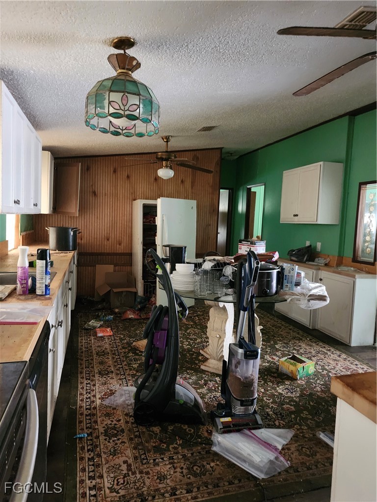 3 Bed ManufacturedHome for Sale in Spring Woods M/H Subd, photo 17
