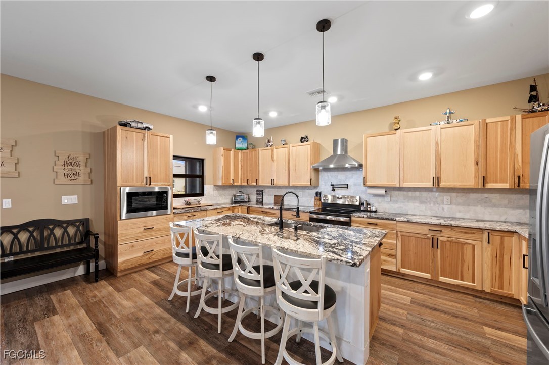 3 Bed SingleFamilyResidence for Sale in Lehigh Acres, photo 17