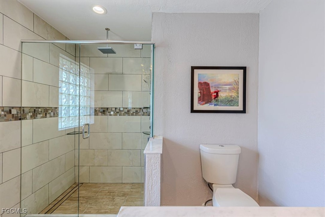 3 Bed Pool Home for Sale in Cape Coral, photo 17