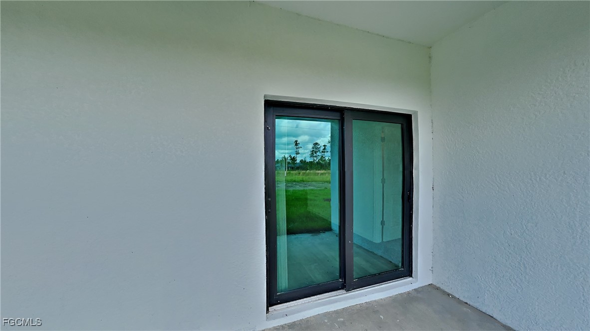 6 Bed Duplex for Sale in Cape Coral, photo 17
