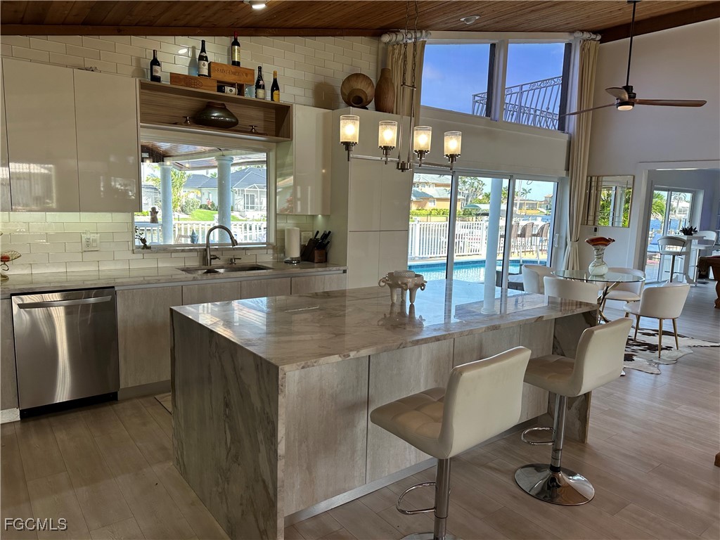 5 Bed Pool Home for Sale in Cape Coral, photo 17