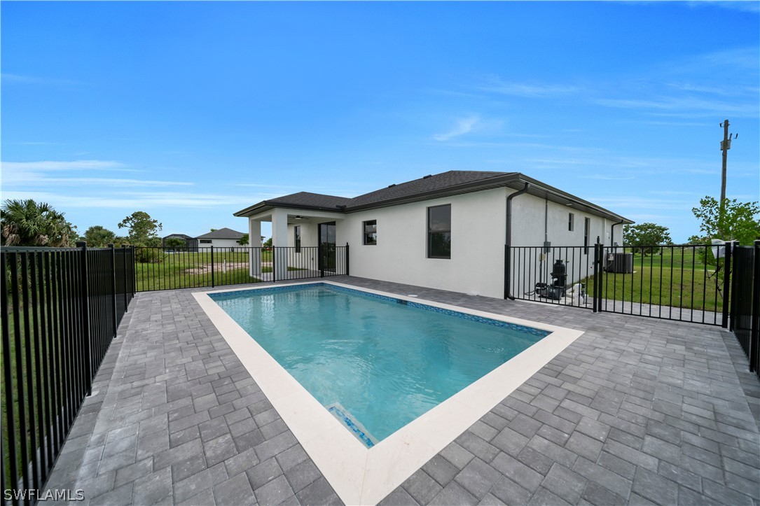 3 Bed Pool Home for Sale in Cape Coral, photo 17