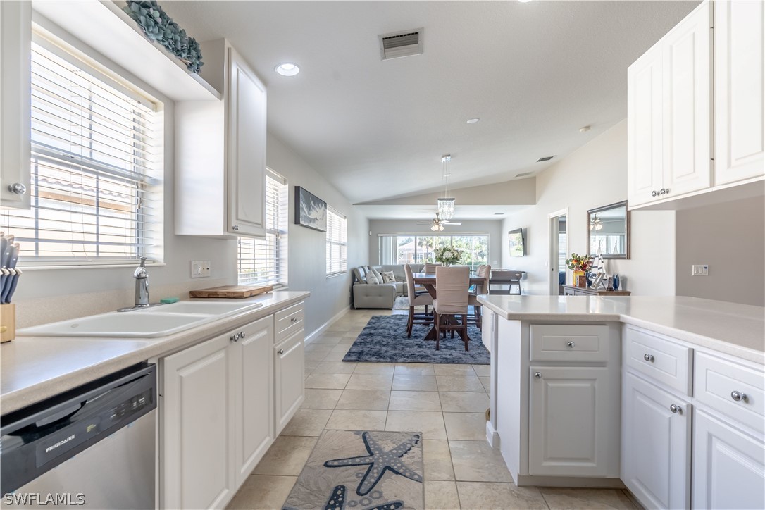 2 Bed Pool Home for Sale in Verona Walk, photo 17