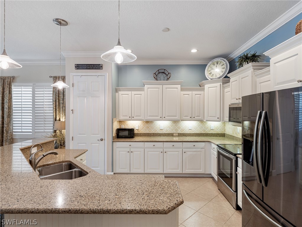 4 Bed Pool Home for Sale in Bella Terra, photo 17