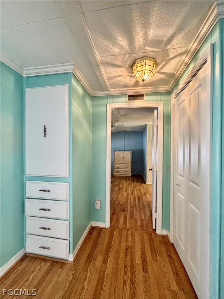 2 Bed ManufacturedHome for Sale in North Fort Myers, photo 17