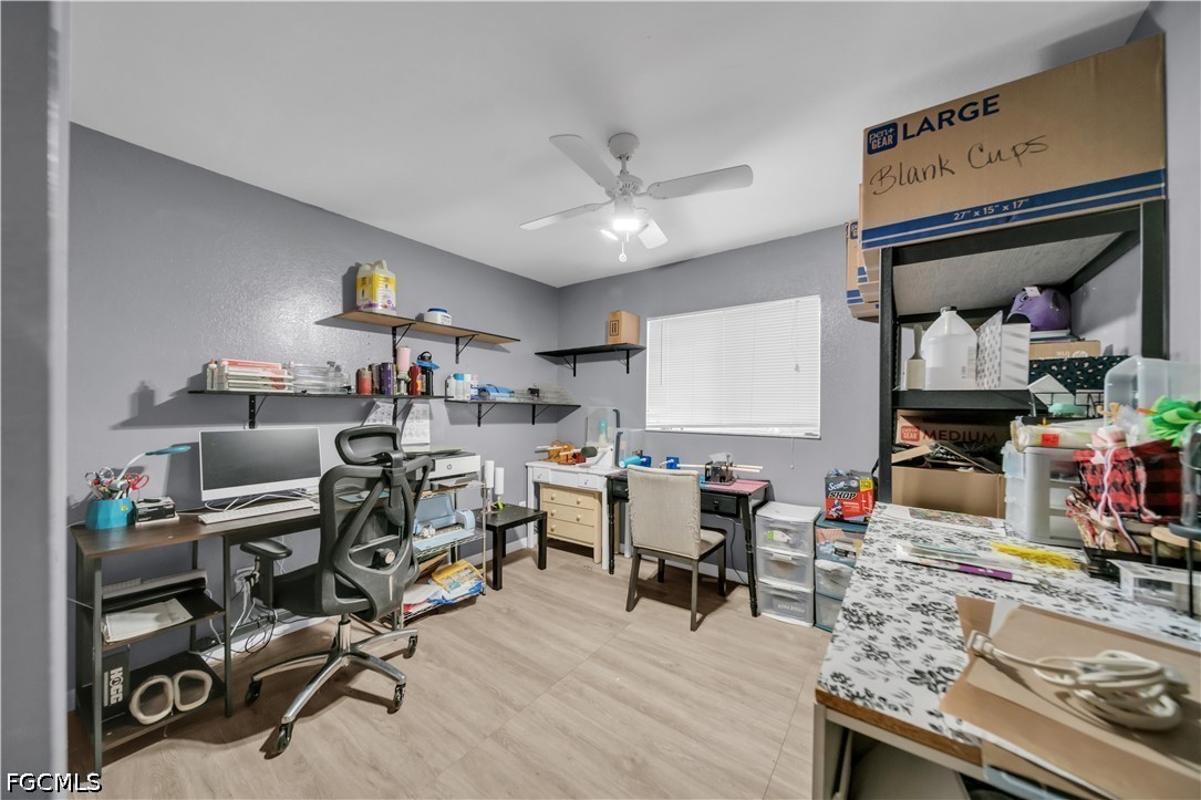 4 Bed SingleFamilyResidence for Sale in Cape Coral, photo 17