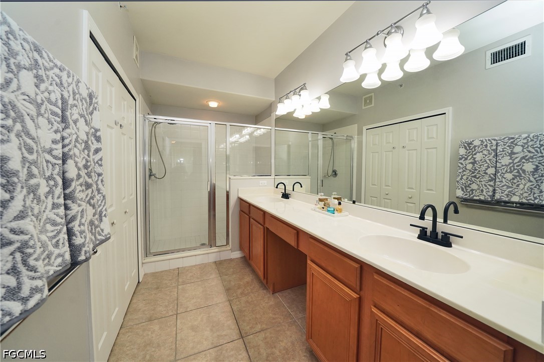 3 Bed Condominium for Sale in Whispering Palms, photo 17