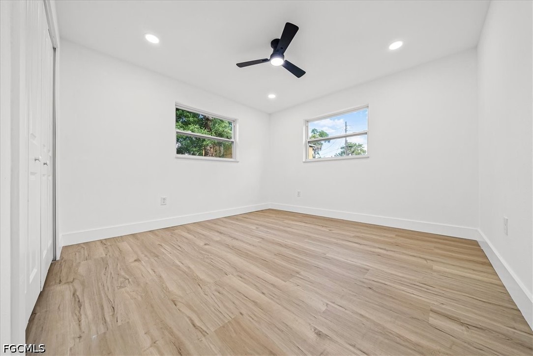 2 Bed SingleFamilyResidence for Sale in Fort Myers, photo 17