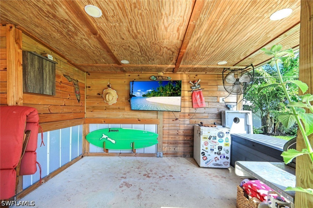 2 Bed SingleFamilyResidence for Sale in Estero, photo 17