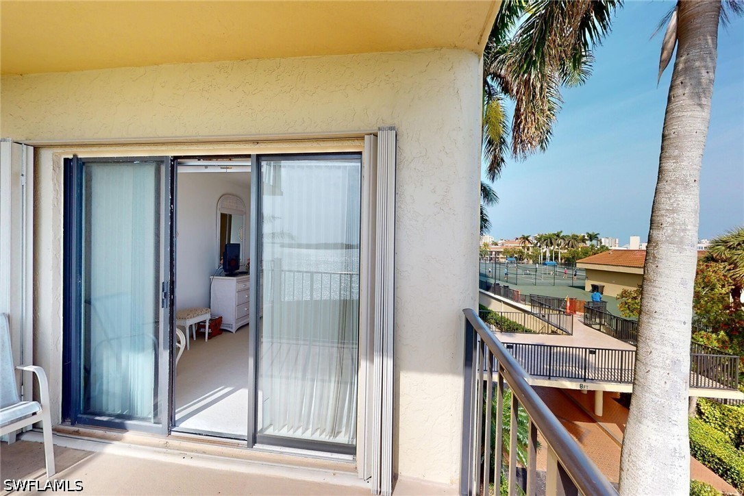 2 Bed Waterfront Home for Sale in Marco Island, photo 17