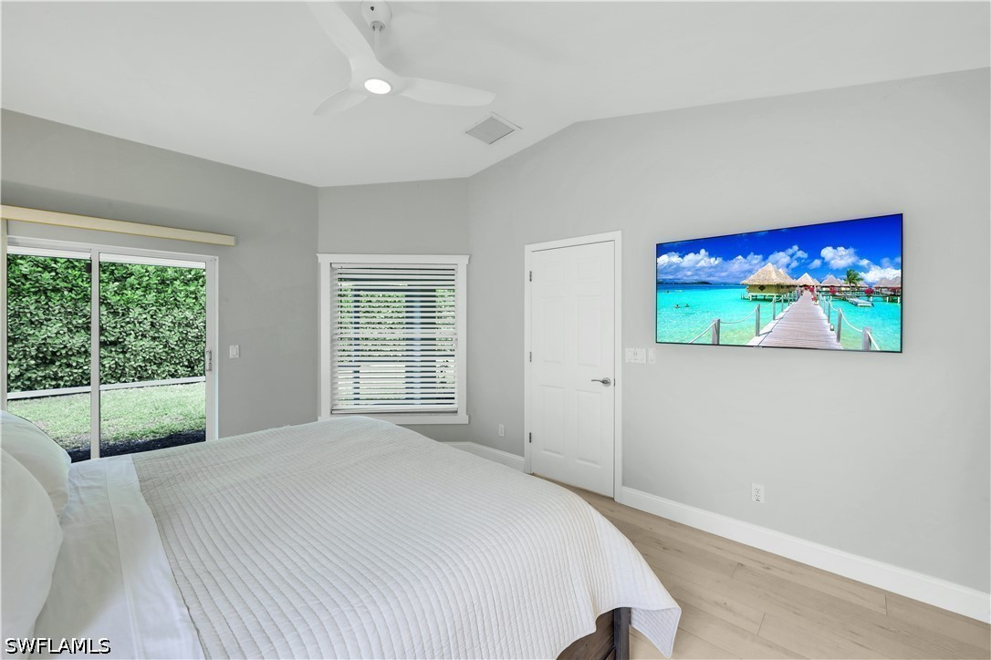 2 Bed SingleFamilyResidence for Sale in Naples, photo 17